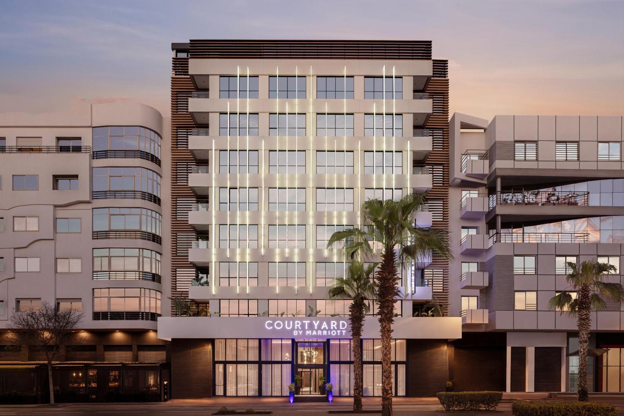 Отель Courtyard By Marriott Casablanca Downtown Экстерьер фото